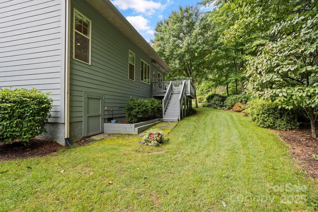 Hendersonville, North Carolina, 28791, United States, 2 Bedrooms Bedrooms, ,2.5 BathroomsBathrooms,Residential,Forsale,1960280 Hendersonville, North Carolina, 28791, United States, 2 Bedrooms Bedrooms, ,2.5 BathroomsBathrooms,Residential,Forsale,1960280