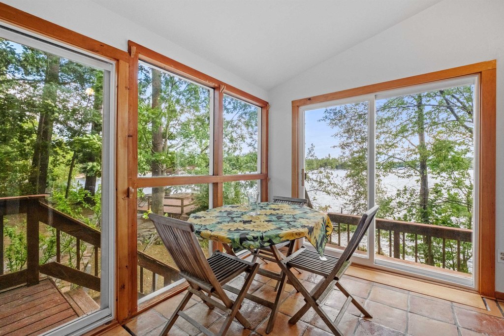 Gilford, New Hampshire, 03249, United States, 5 Bedrooms Bedrooms, ,2 BathroomsBathrooms,Residential,Forsale,1909963