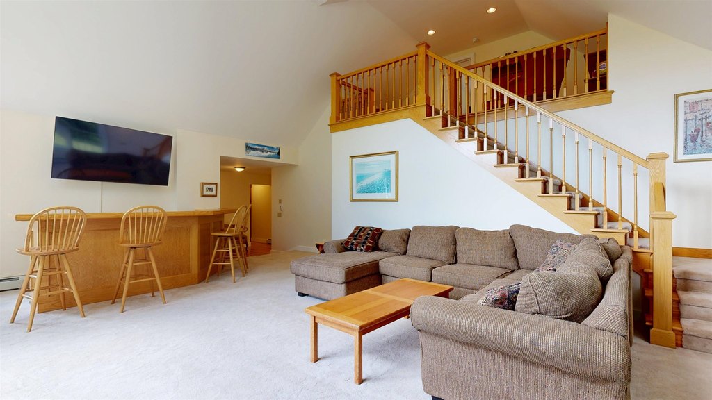 Underhill, Vermont, 05489, United States, 4 Bedrooms Bedrooms, ,3 BathroomsBathrooms,Residential,Forsale,1953117