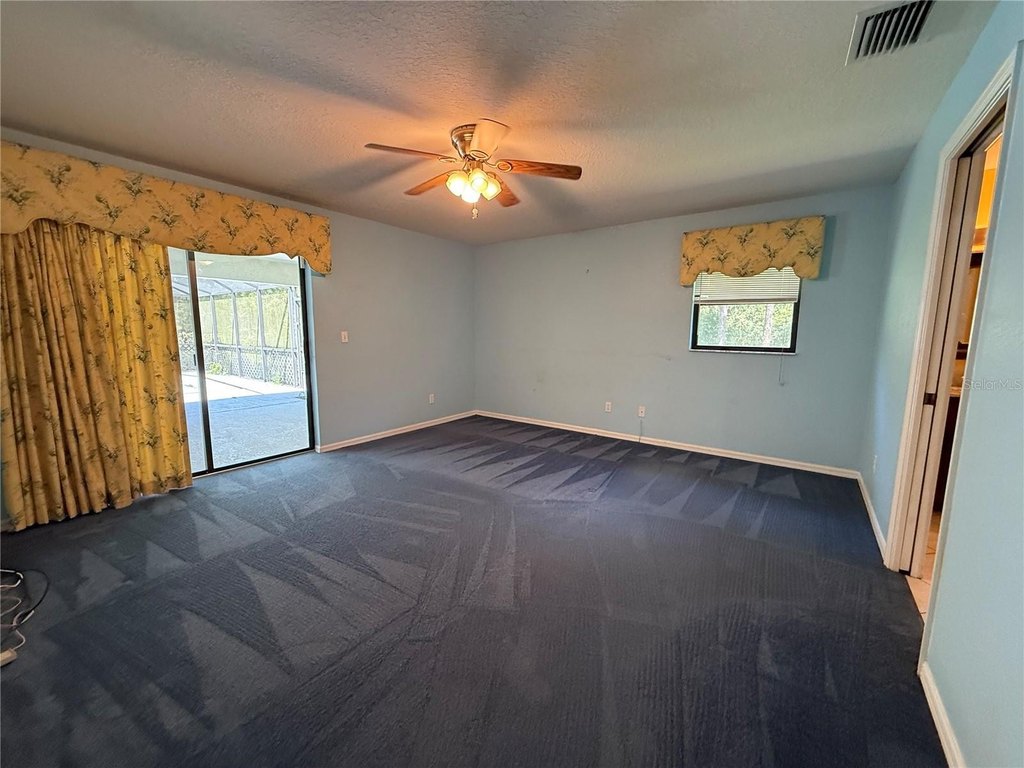 REDDICK, Florida, 32686, United States, 3 Bedrooms Bedrooms, ,2 BathroomsBathrooms,Residential,Forsale,1969787