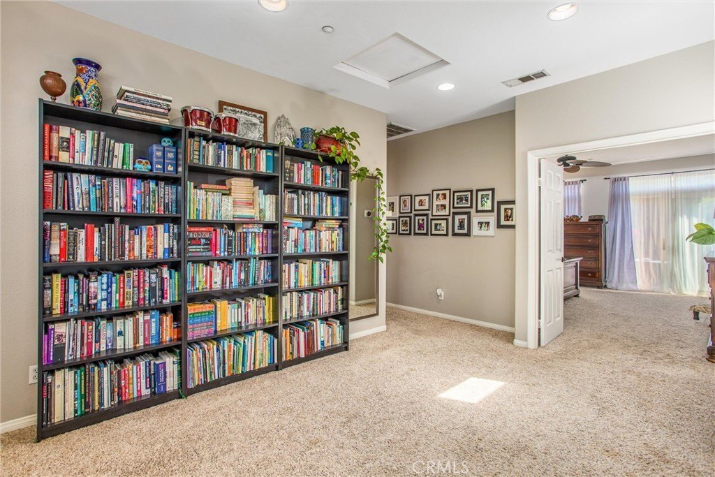 Redlands, California, 92373, United States, 5 Bedrooms Bedrooms, ,4 BathroomsBathrooms,Residential,Forsale,1933749