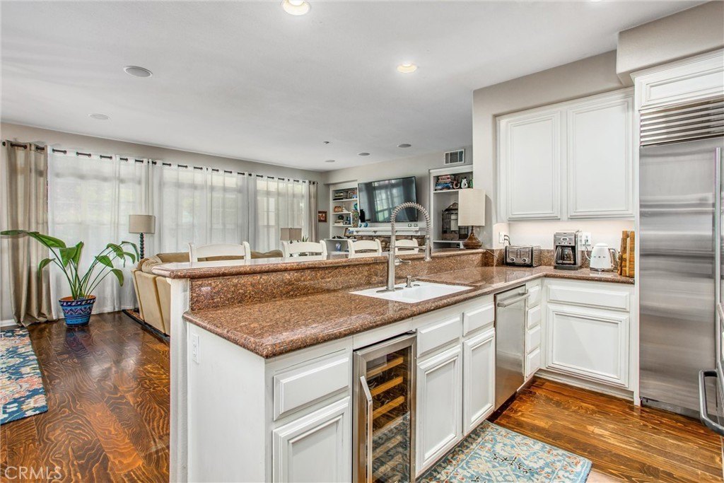 Redlands, California, 92373, United States, 5 Bedrooms Bedrooms, ,4 BathroomsBathrooms,Residential,Forsale,1933749