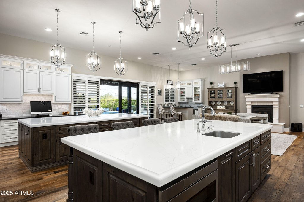 Scottsdale, Arizona, 85255, United States, 5 Bedrooms Bedrooms, ,6 BathroomsBathrooms,Residential,Forsale,1953451