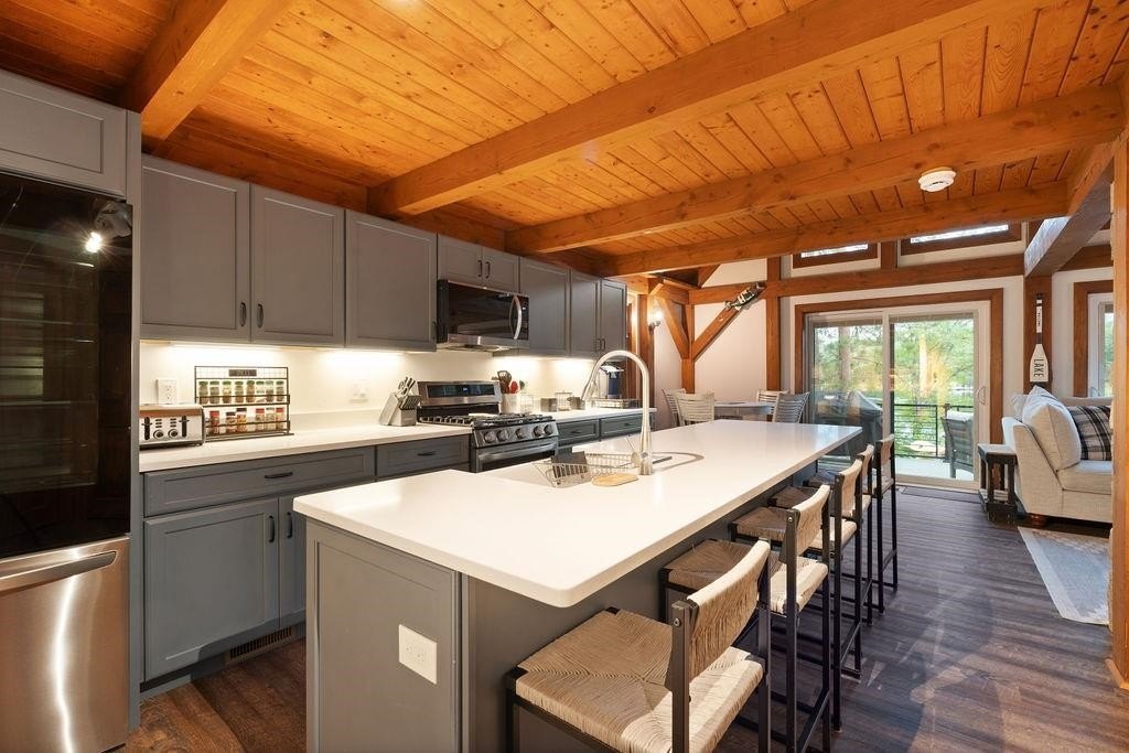 Moultonborough, New Hampshire, 03254, United States, 3 Bedrooms Bedrooms, ,3.5 BathroomsBathrooms,Residential,Forsale,1941255