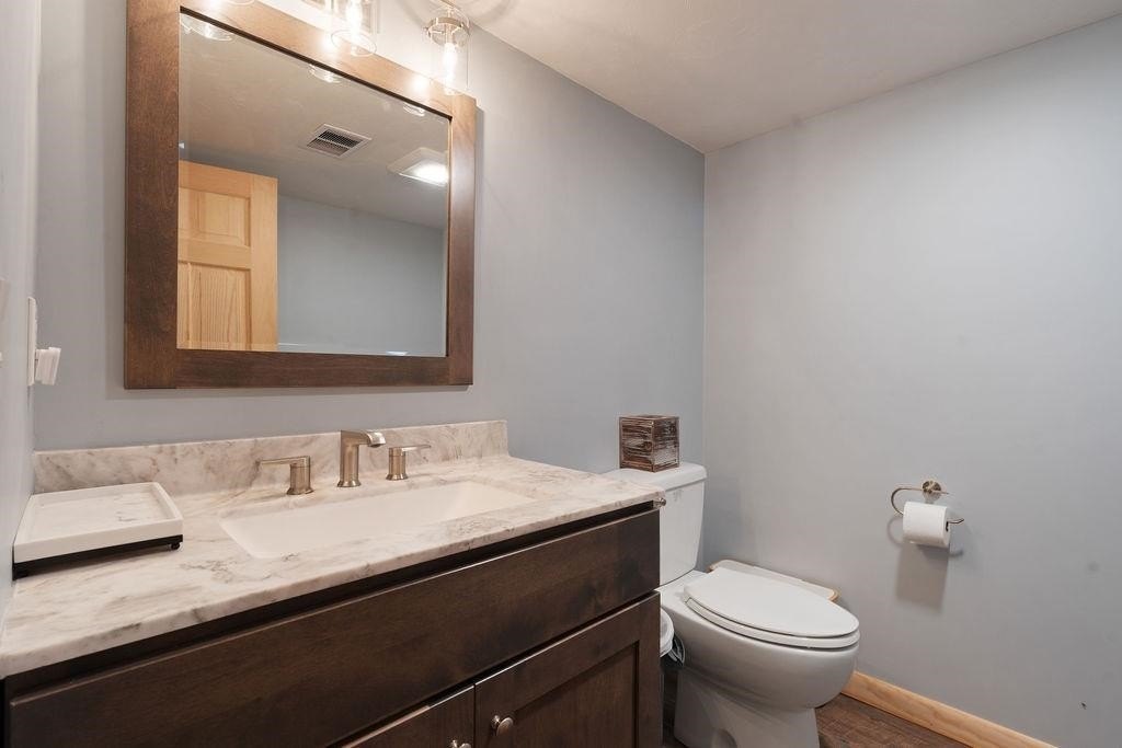 Moultonborough, New Hampshire, 03254, United States, 3 Bedrooms Bedrooms, ,3.5 BathroomsBathrooms,Residential,Forsale,1941255