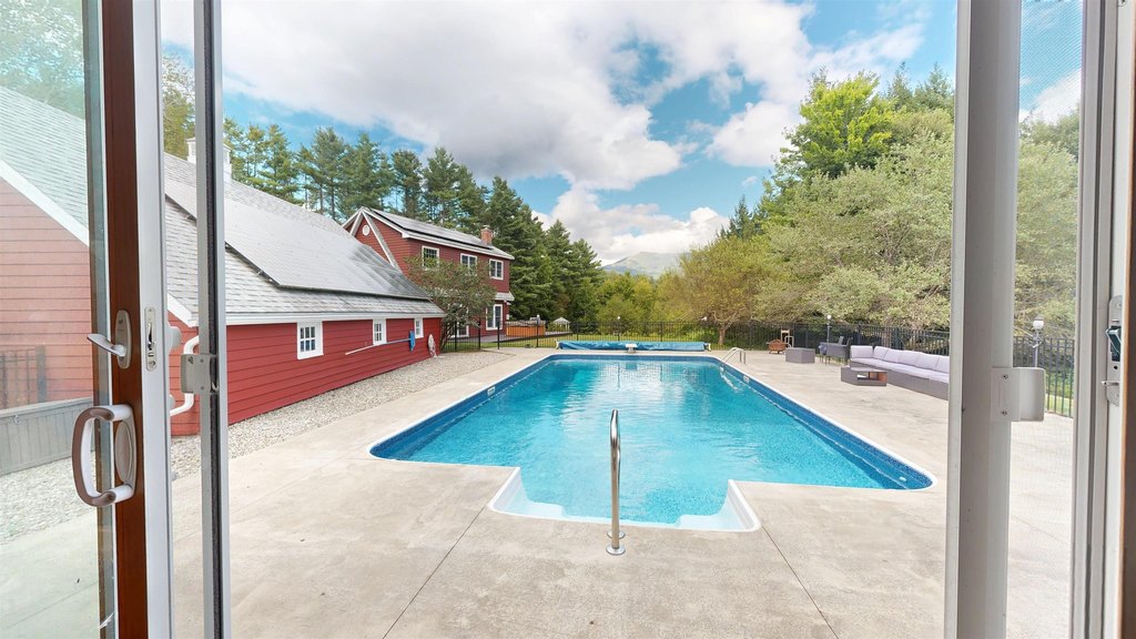 Underhill, Vermont, 05489, United States, 4 Bedrooms Bedrooms, ,3 BathroomsBathrooms,Residential,Forsale,1953117