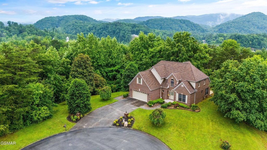 Pigeon Forge, Tennessee, 37863, United States, 4 Bedrooms Bedrooms, ,3.5 BathroomsBathrooms,Residential,Forsale,1893701