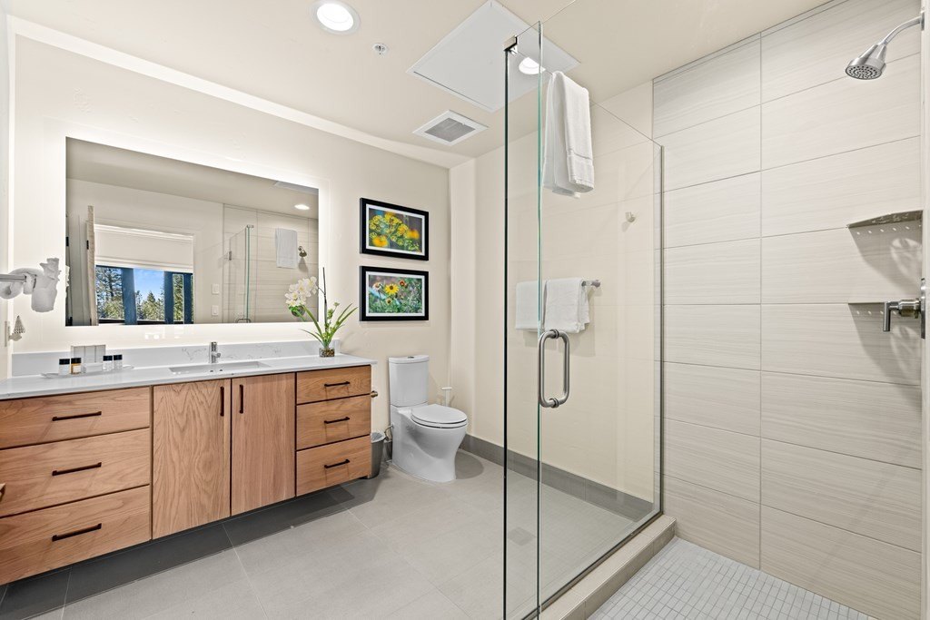 Donnelly, Idaho, 83615, United States, 2 Bedrooms Bedrooms, ,2 BathroomsBathrooms,Residential,Forsale,1889378