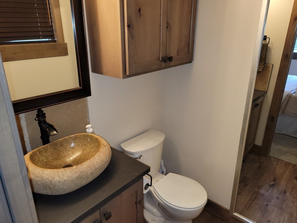 Cascade, Idaho, 83611, United States, 8 Bedrooms Bedrooms, ,9 BathroomsBathrooms,Residential,Forsale,1946149