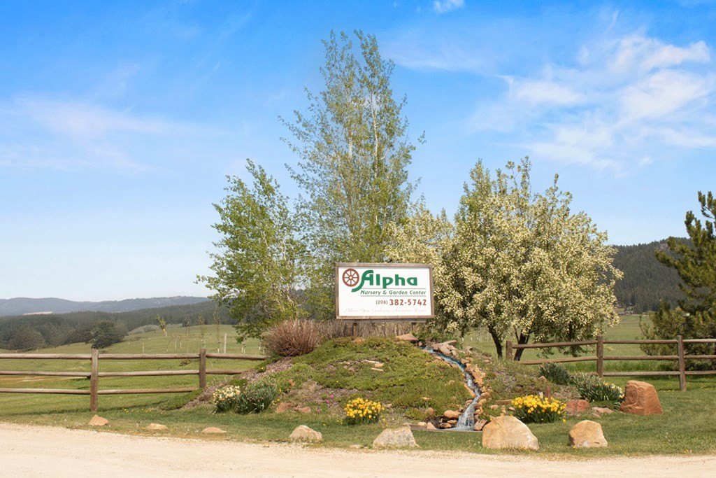 Cascade, Idaho, 83611, United States, ,1 BathroomBathrooms,Commercial,Forsale,1987280