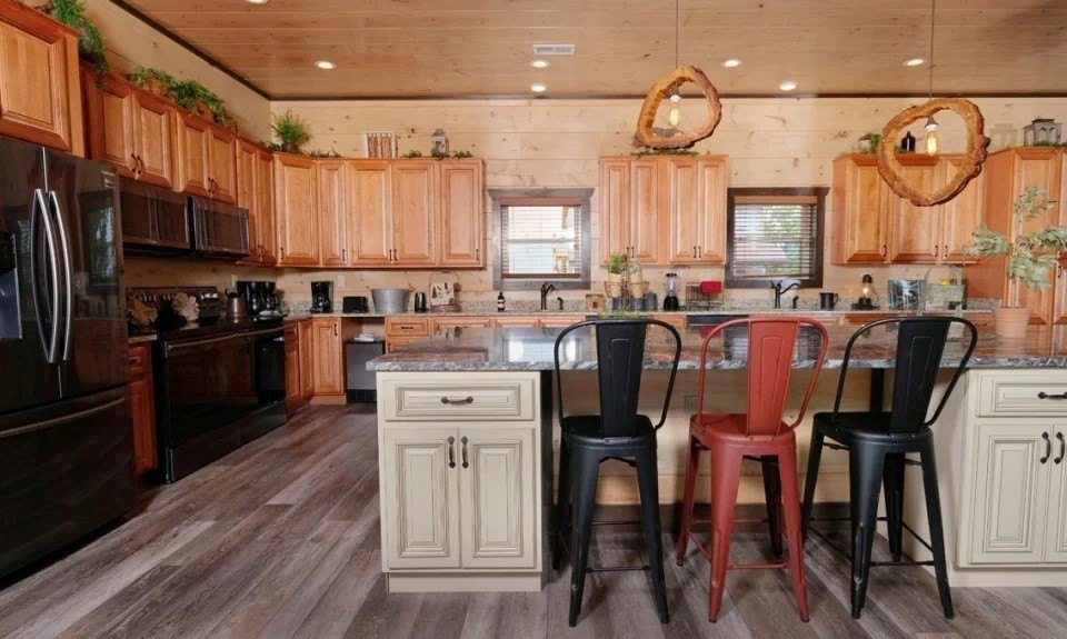 Sevierville, Tennessee, 37876, United States, 16 Bedrooms Bedrooms, ,16.5 BathroomsBathrooms,Residential,Forsale,1942439
