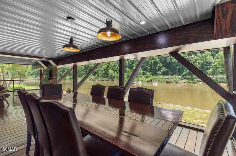 Newport, Tennessee, 37821, United States, 2 Bedrooms Bedrooms, ,2 BathroomsBathrooms,Residential,Forsale,1999350