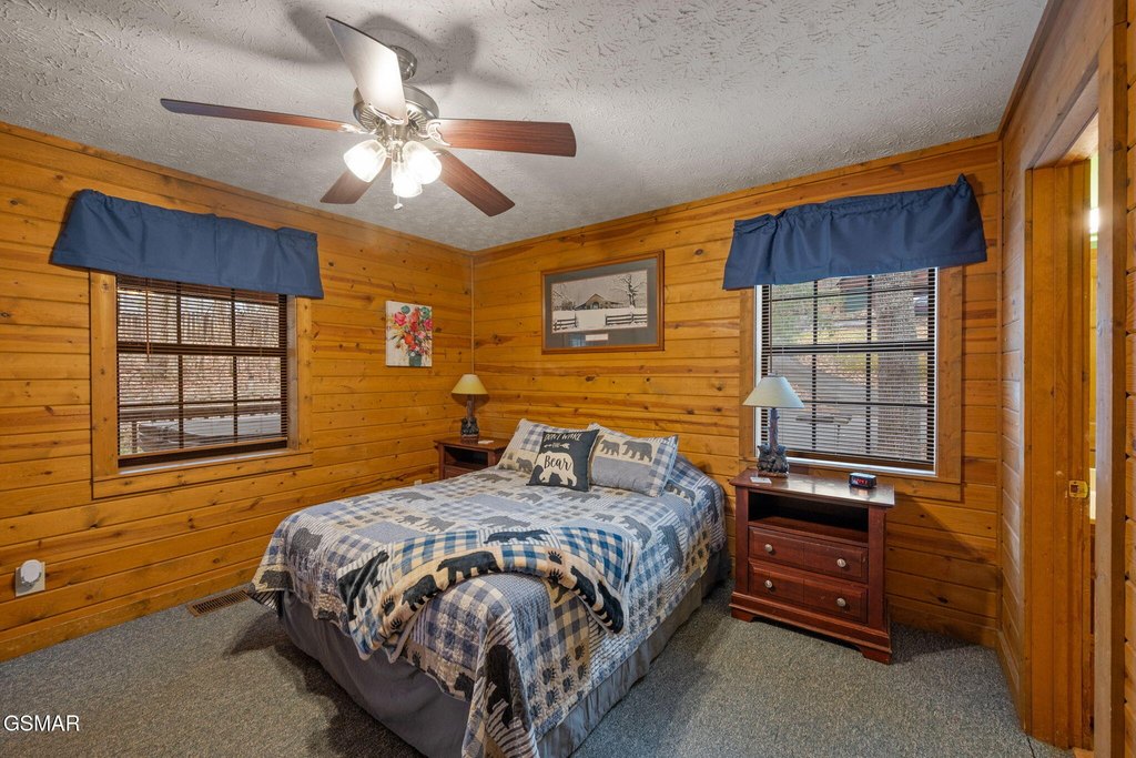 Sevierville, Tennessee, 37862, United States, 3 Bedrooms Bedrooms, ,3 BathroomsBathrooms,Residential,Forsale,1942453