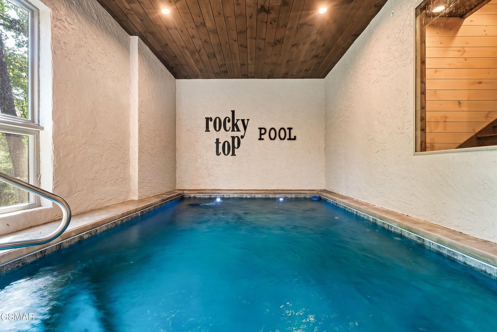 Pigeon Forge, Tennessee, 37862, United States, 4 Bedrooms Bedrooms, ,4.5 BathroomsBathrooms,Residential,Forsale,1971886