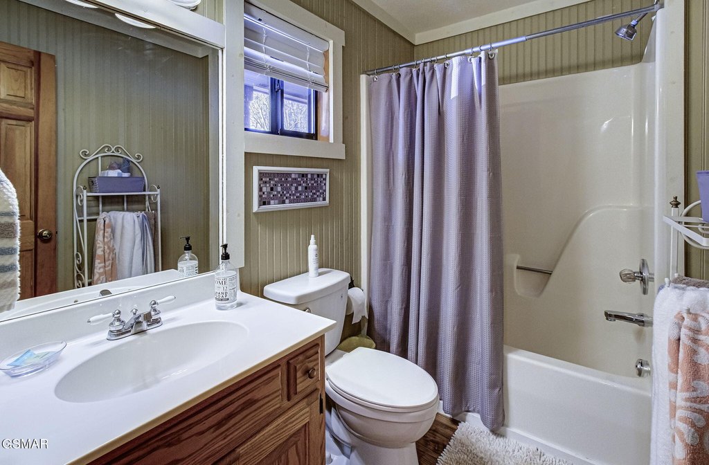 Pigeon Forge, Tennessee, 37863, United States, 2 Bedrooms Bedrooms, ,2 BathroomsBathrooms,Residential,Forsale,1942451