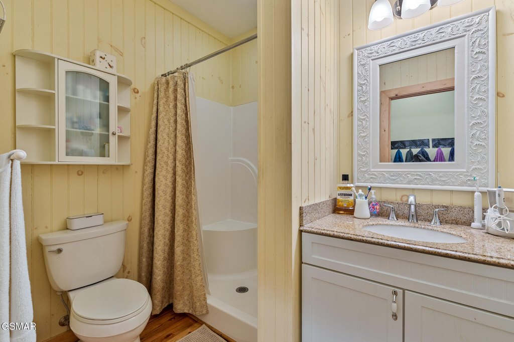 Sevierville, Tennessee, 37862, United States, 2 Bedrooms Bedrooms, ,2 BathroomsBathrooms,Residential,Forsale,1999460