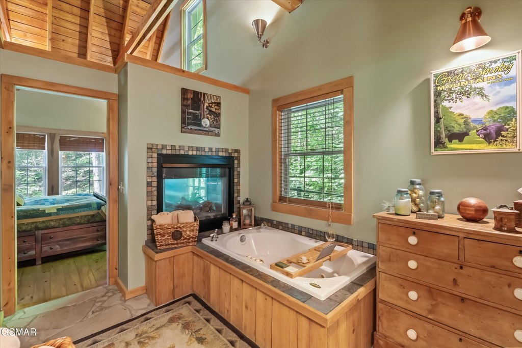 Gatlinburg, Tennessee, 37738, United States, 3 Bedrooms Bedrooms, ,2 BathroomsBathrooms,Residential,Forsale,1893798
