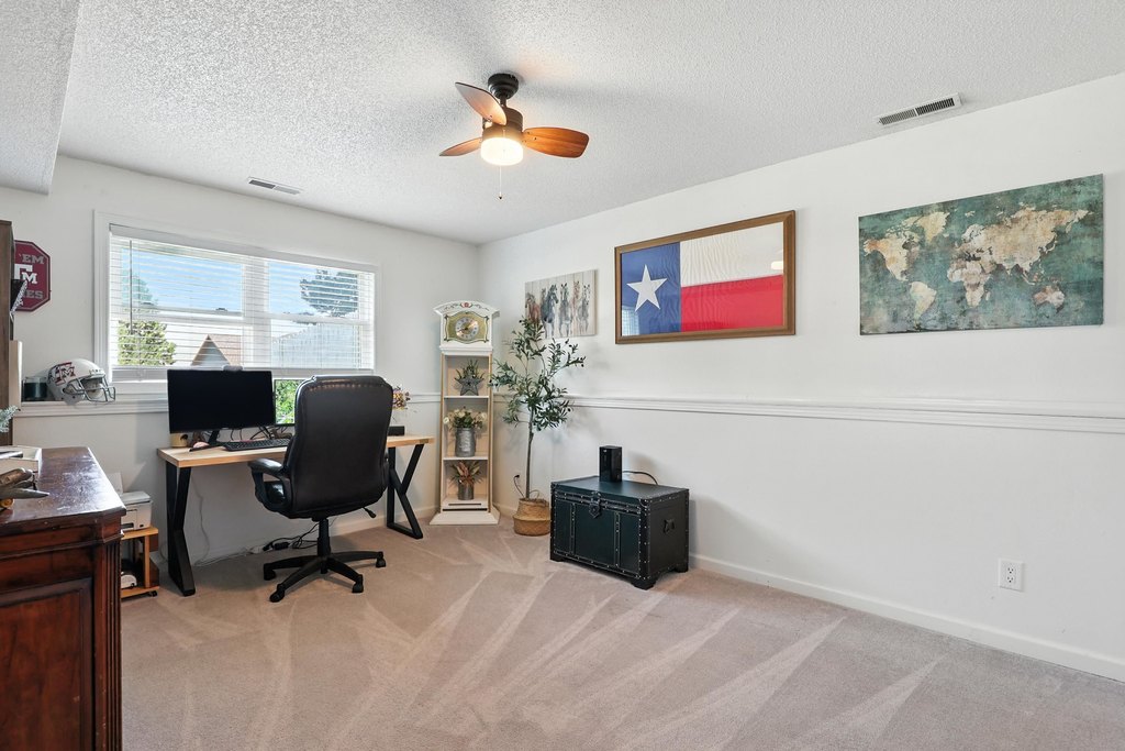 Rapid City, South Dakota, 57702, United States, 4 Bedrooms Bedrooms, ,3 BathroomsBathrooms,Residential,Forsale,1990693