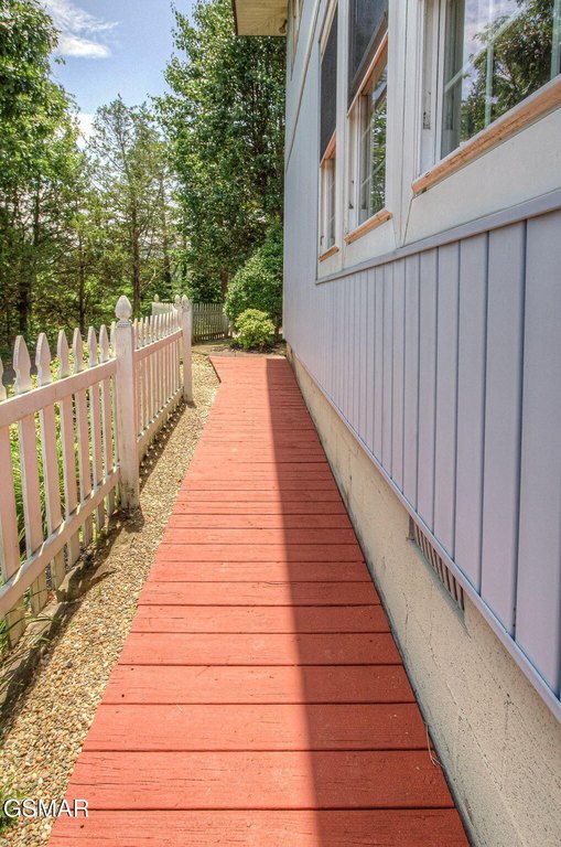 Sevierville, Tennessee, 37862, United States, 3 Bedrooms Bedrooms, ,2.5 BathroomsBathrooms,Residential,Forsale,1893781
