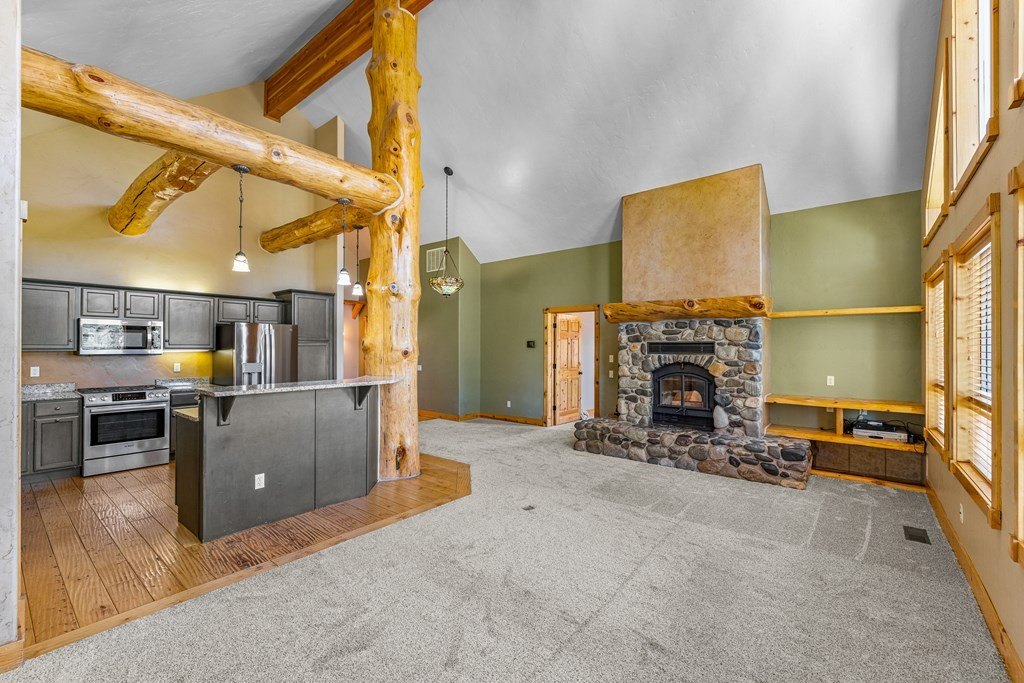 McCall, Idaho, 83638, United States, 3 Bedrooms Bedrooms, ,3 BathroomsBathrooms,Residential,Forsale,1946176