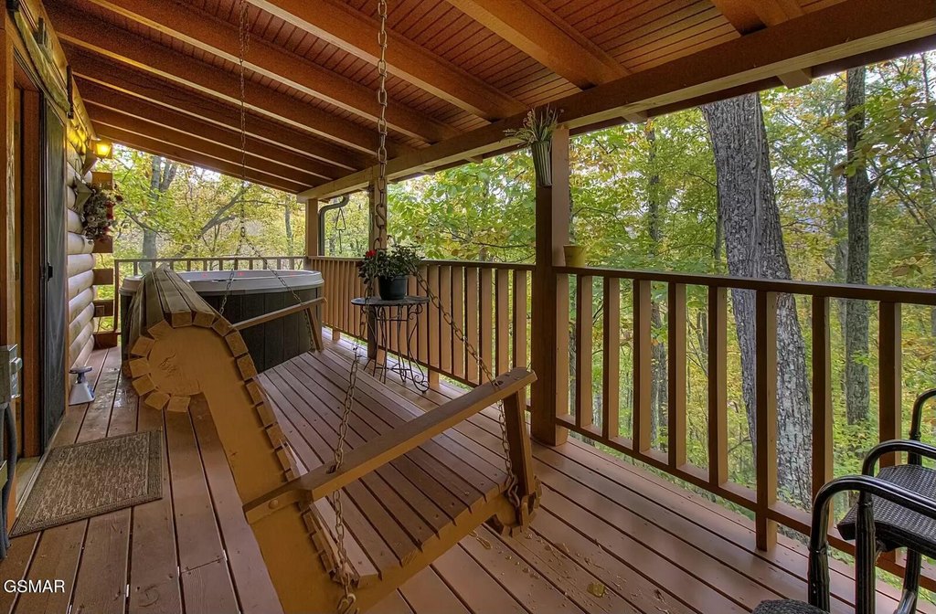 Sevierville, Tennessee, 37862, United States, 2 Bedrooms Bedrooms, ,2 BathroomsBathrooms,Residential,Forsale,1893745