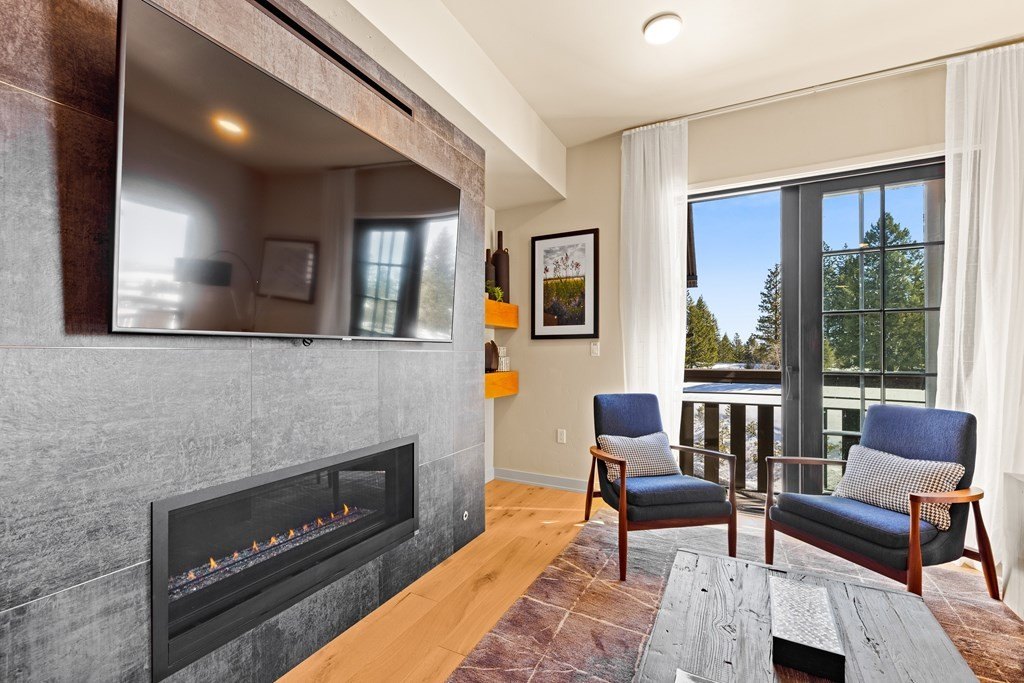 Donnelly, Idaho, 83615, United States, 2 Bedrooms Bedrooms, ,2 BathroomsBathrooms,Residential,Forsale,1889378