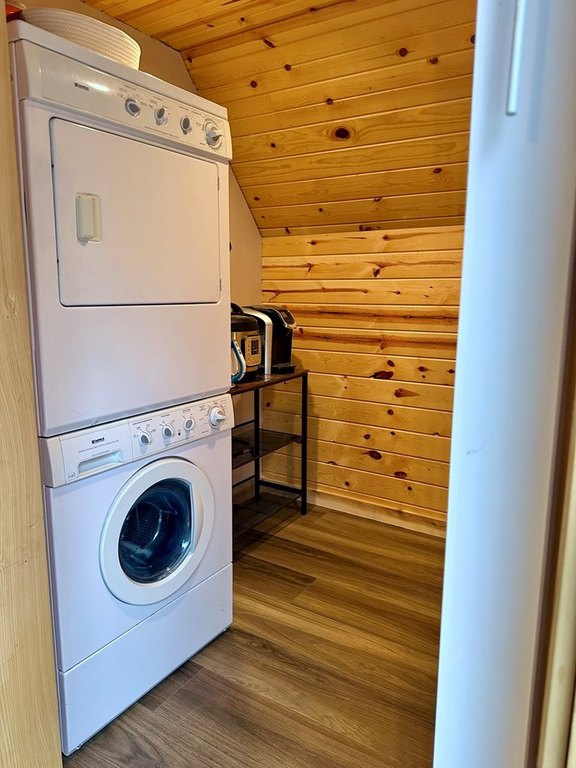 Cascade, Idaho, 83611, United States, 3 Bedrooms Bedrooms, ,1.5 BathroomsBathrooms,Residential,Forsale,1946148