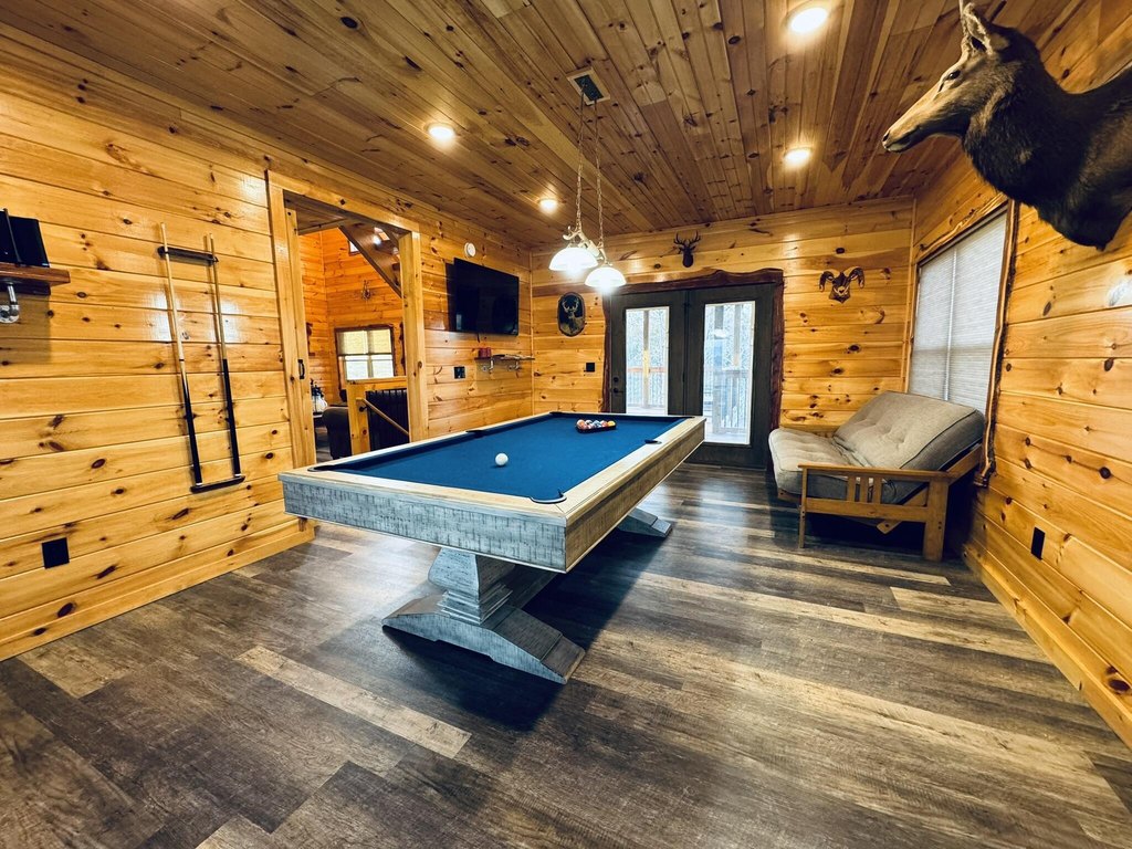 Sevierville, Tennessee, 37876, United States, 3 Bedrooms Bedrooms, ,3.5 BathroomsBathrooms,Residential,Forsale,1942465