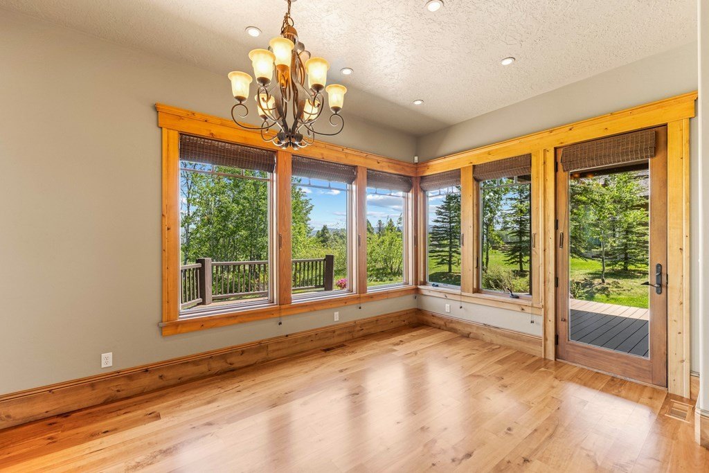 Donnelly, Idaho, 83615, United States, 4 Bedrooms Bedrooms, ,3.5 BathroomsBathrooms,Residential,Forsale,1889369