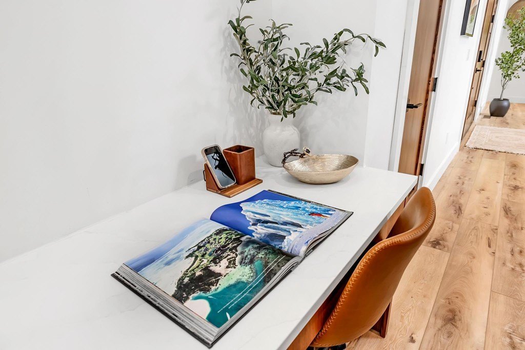 Donnelly, Idaho, 83615, United States, 4 Bedrooms Bedrooms, ,4 BathroomsBathrooms,Residential,Forsale,1996713