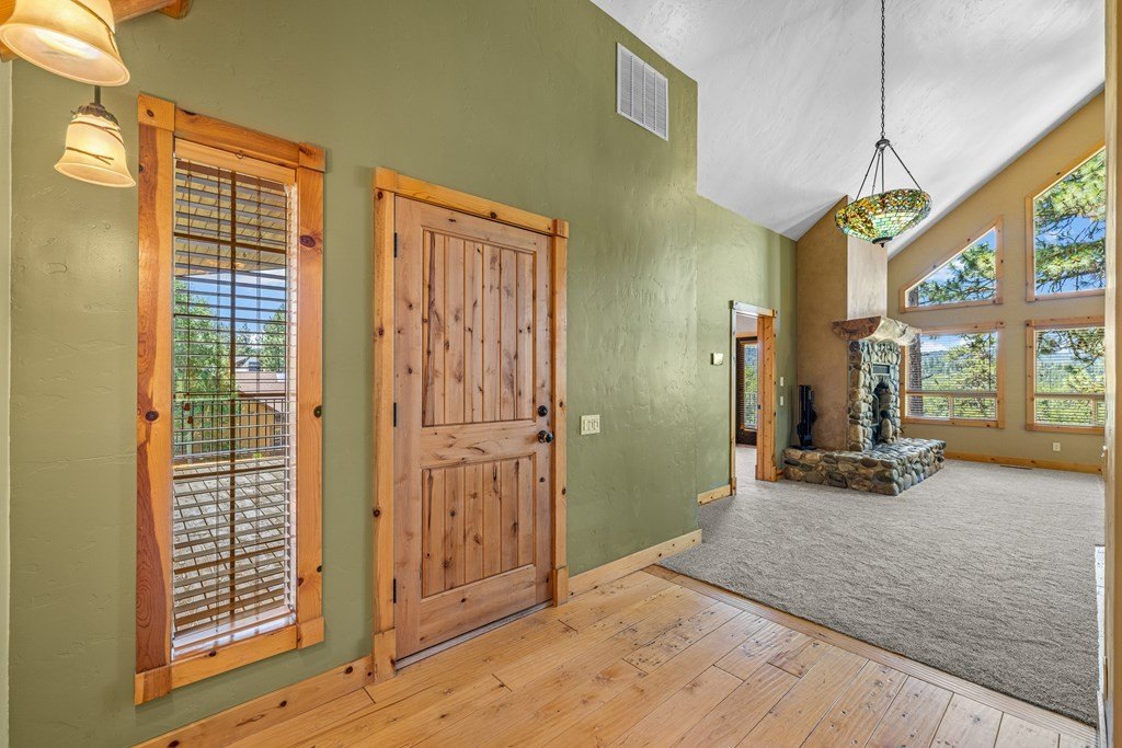 McCall, Idaho, 83638, United States, 3 Bedrooms Bedrooms, ,3 BathroomsBathrooms,Residential,Forsale,1946176