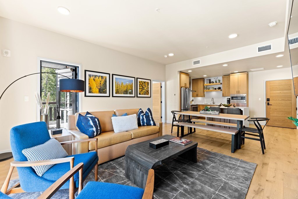 Donnelly, Idaho, 83615, United States, 2 Bedrooms Bedrooms, ,2 BathroomsBathrooms,Residential,Forsale,1889378