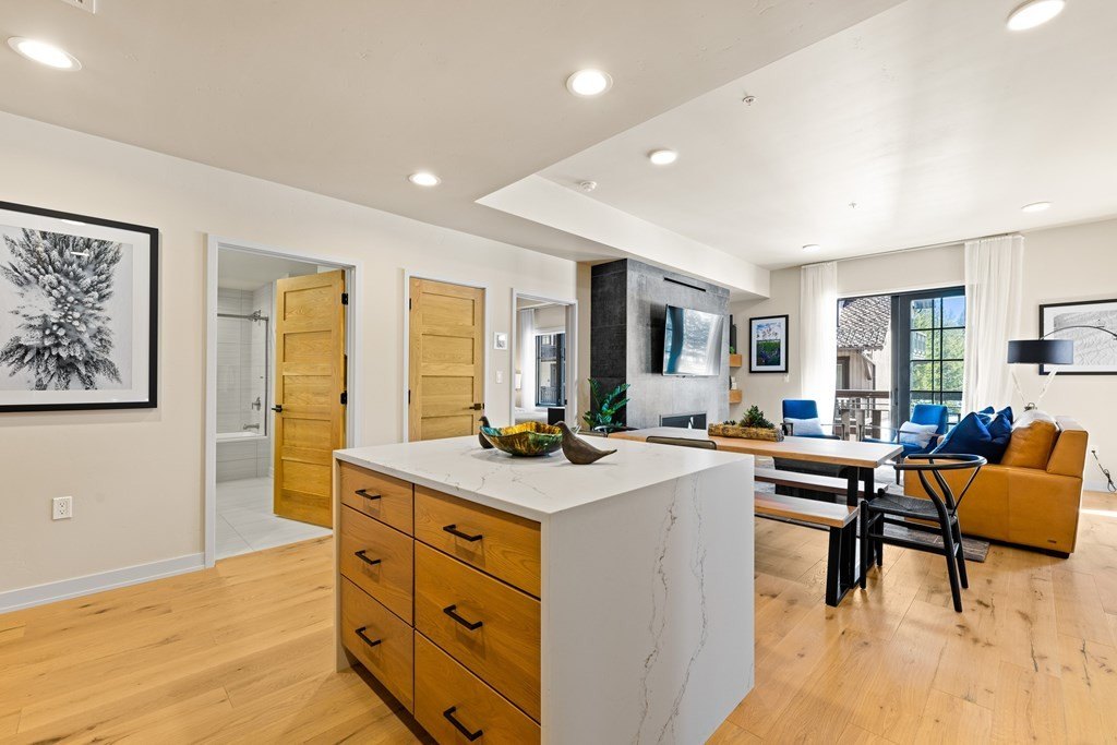 Donnelly, Idaho, 83615, United States, 2 Bedrooms Bedrooms, ,2 BathroomsBathrooms,Residential,Forsale,1889378