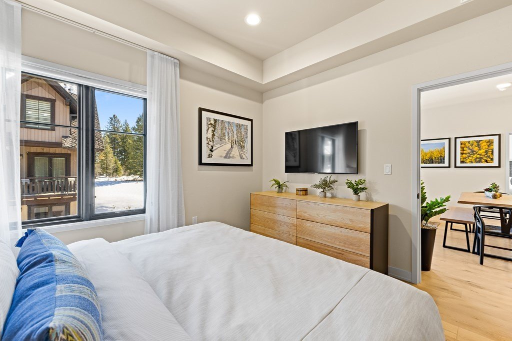 Donnelly, Idaho, 83615, United States, 2 Bedrooms Bedrooms, ,2 BathroomsBathrooms,Residential,Forsale,1889378