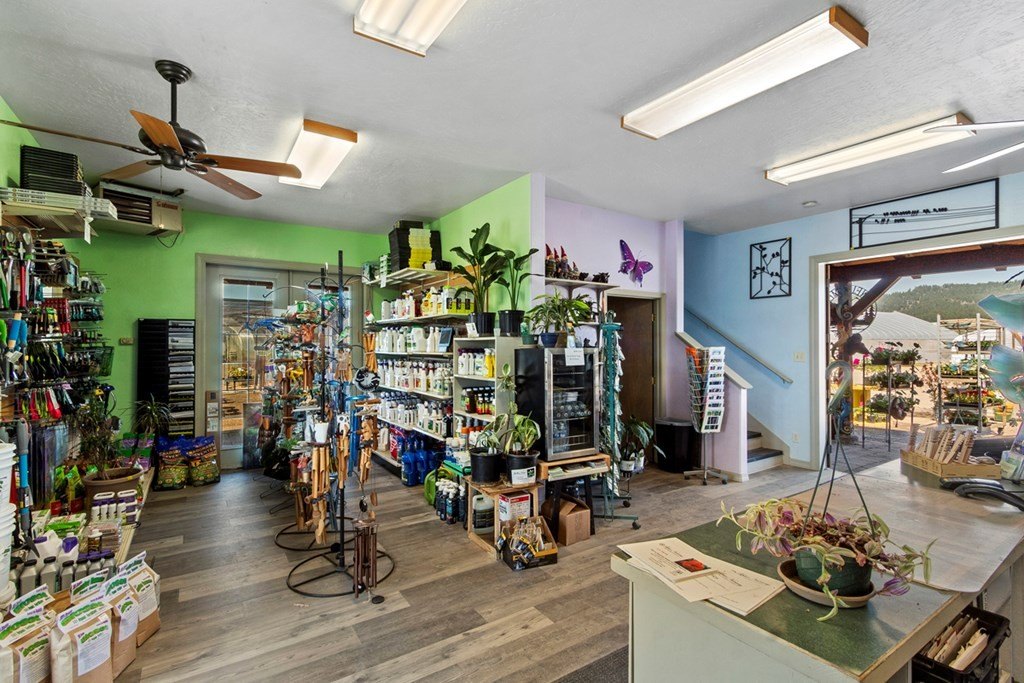 Cascade, Idaho, 83611, United States, ,1 BathroomBathrooms,Commercial,Forsale,1987280