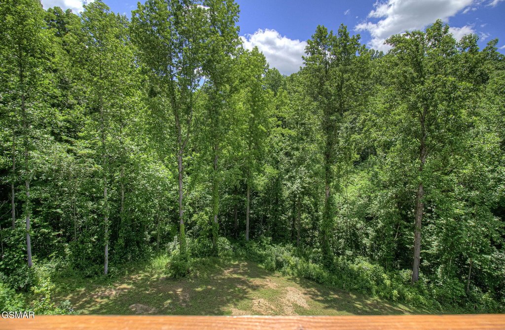 Sevierville, Tennessee, 37876, United States, 2 Bedrooms Bedrooms, ,2.5 BathroomsBathrooms,Residential,Forsale,1936711