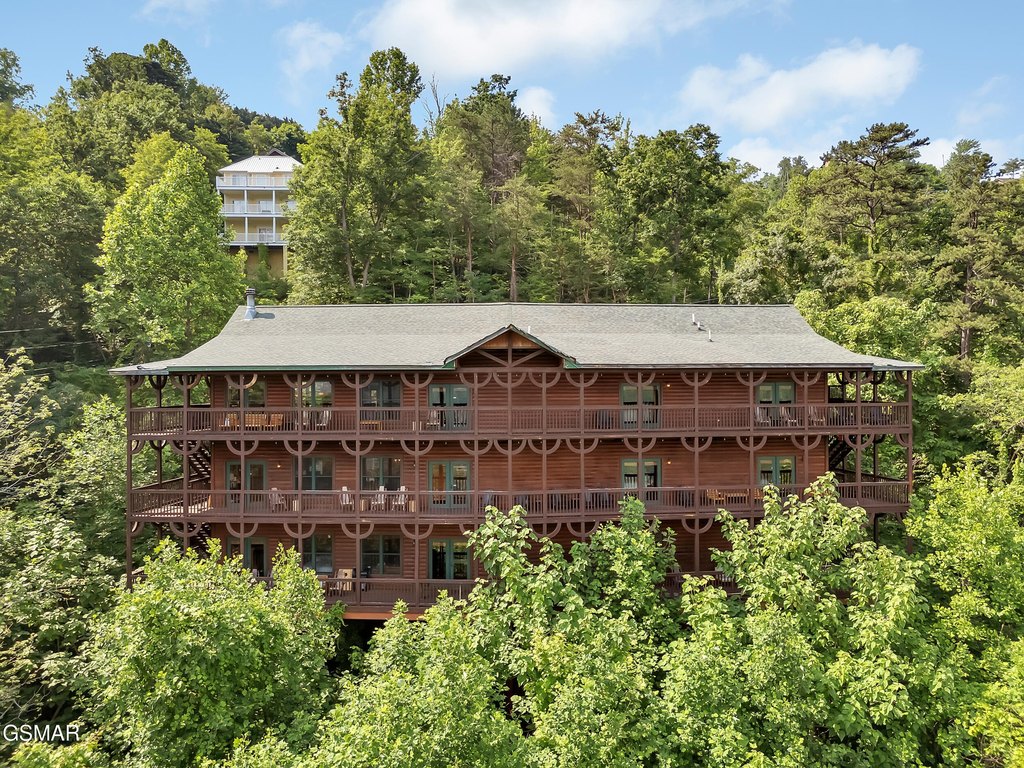 Gatlinburg, Tennessee, 37738, United States, 8 Bedrooms Bedrooms, ,8.5 BathroomsBathrooms,Residential,Forsale,1942454