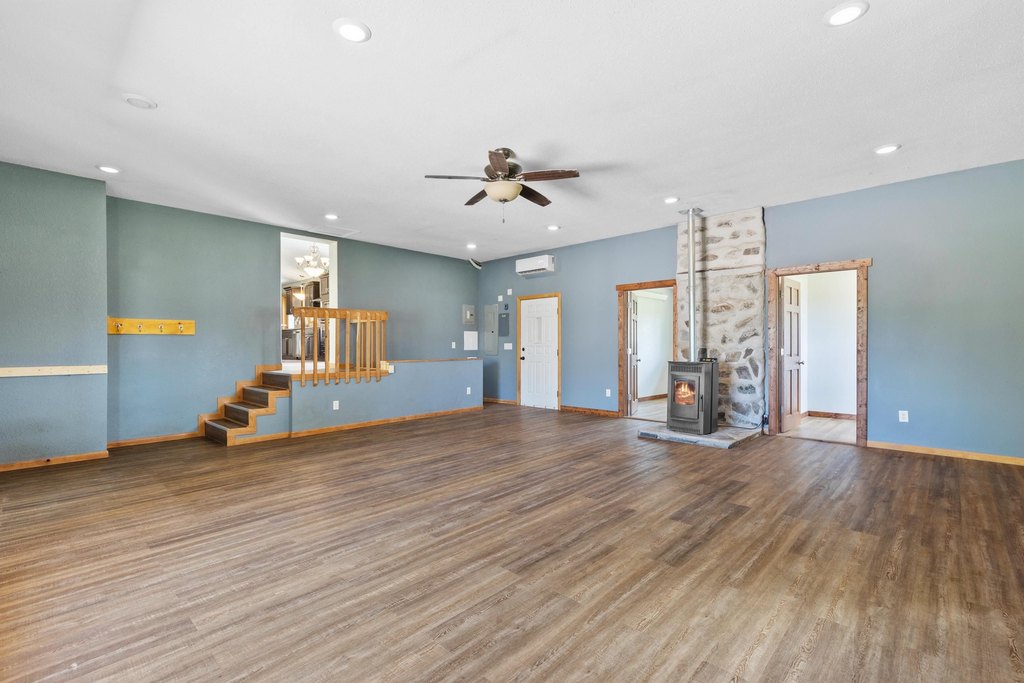 Black Hawk, South Dakota, 57718, United States, 5 Bedrooms Bedrooms, ,3 BathroomsBathrooms,Residential,Forsale,1990705