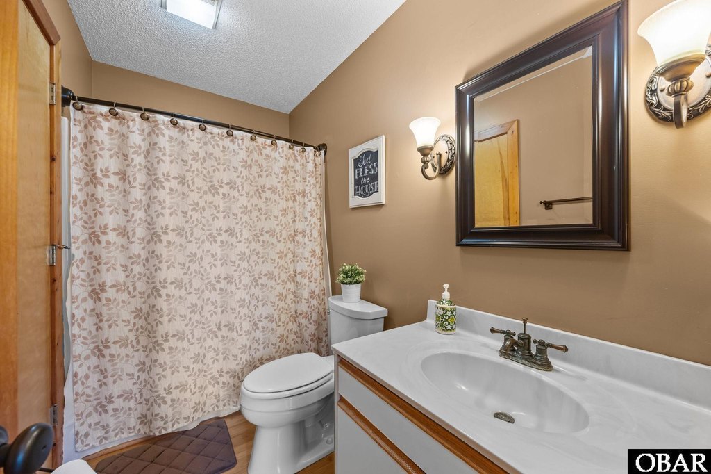 Nags Head, North Carolina, 27959, United States, 4 Bedrooms Bedrooms, ,2 BathroomsBathrooms,Residential,Forsale,1951932