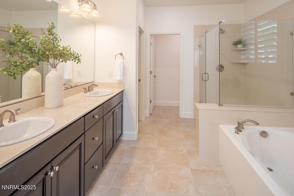 Reno, Nevada, 89523, United States, 3 Bedrooms Bedrooms, ,2.5 BathroomsBathrooms,Residential,Forsale,1936775