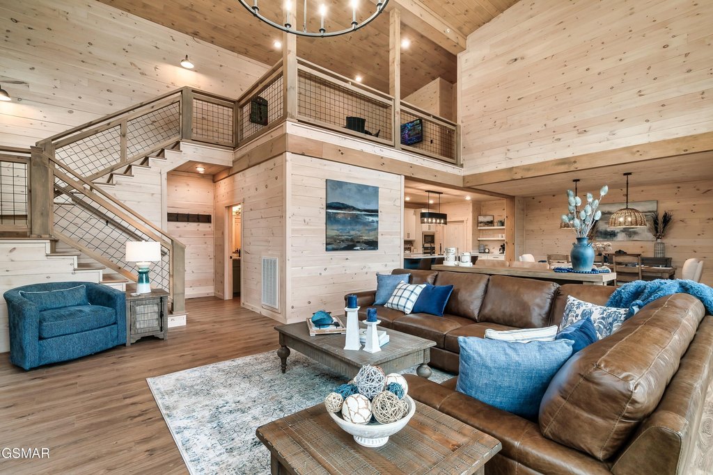 Gatlinburg, Tennessee, 37738, United States, 5 Bedrooms Bedrooms, ,3.5 BathroomsBathrooms,Residential,Forsale,1910230