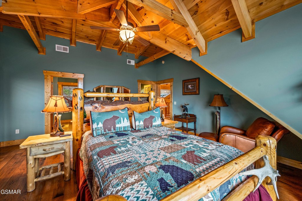 Sevierville, Tennessee, 37862, United States, 3 Bedrooms Bedrooms, ,6.5 BathroomsBathrooms,Residential,Forsale,1952784