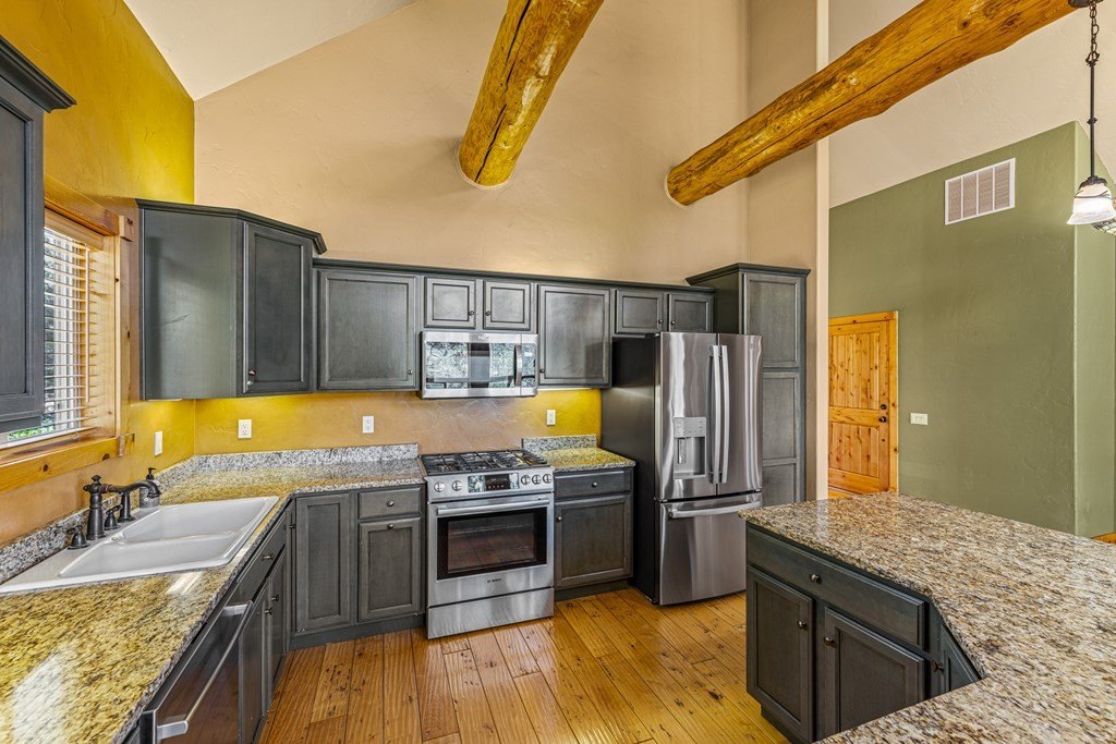 McCall, Idaho, 83638, United States, 3 Bedrooms Bedrooms, ,3 BathroomsBathrooms,Residential,Forsale,1946176