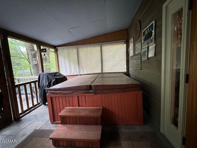 Sevierville, Tennessee, 37862, United States, 3 Bedrooms Bedrooms, ,2 BathroomsBathrooms,Residential,Forsale,1971862