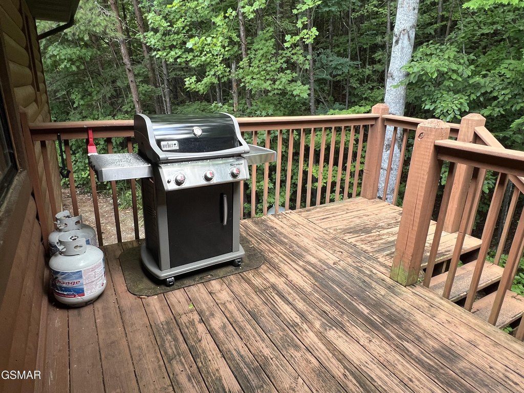 Sevierville, Tennessee, 37862, United States, 3 Bedrooms Bedrooms, ,3 BathroomsBathrooms,Residential,Forsale,1910187