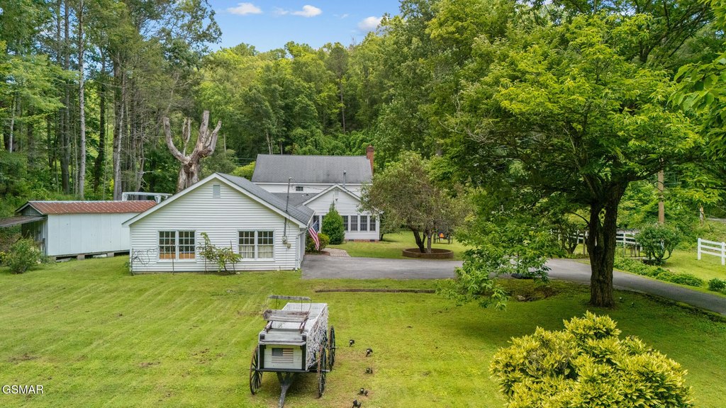 Gatlinburg, Tennessee, 37738, United States, 4 Bedrooms Bedrooms, ,3 BathroomsBathrooms,Residential,Forsale,1971875