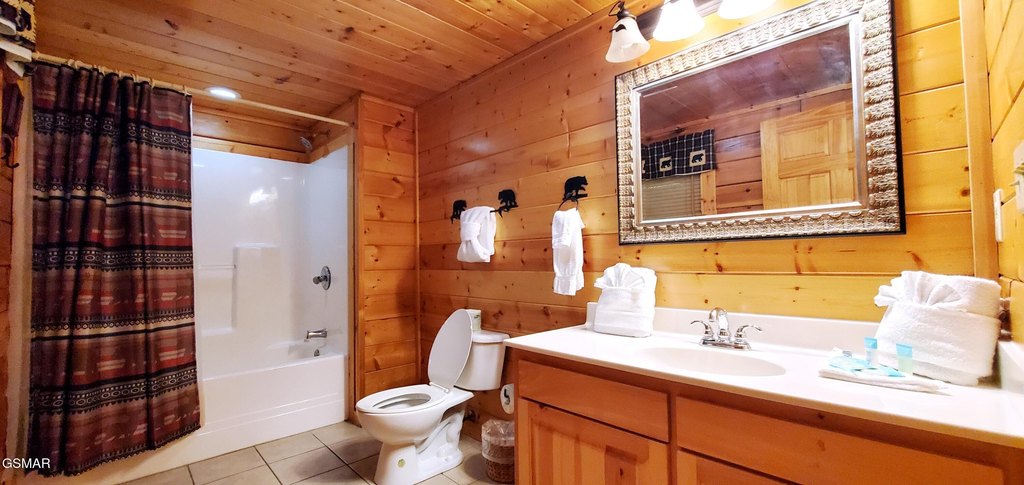 Sevierville, Tennessee, 37862, United States, 3 Bedrooms Bedrooms, ,3 BathroomsBathrooms,Residential,Forsale,1942441