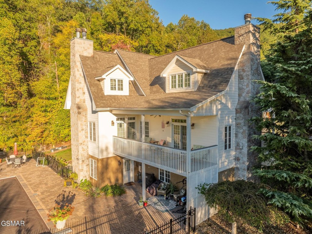 Sevierville, Tennessee, 37862, United States, 4 Bedrooms Bedrooms, ,4.5 BathroomsBathrooms,Residential,Forsale,1910216