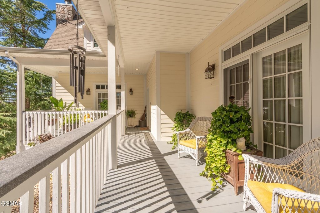 Sevierville, Tennessee, 37862, United States, 4 Bedrooms Bedrooms, ,4.5 BathroomsBathrooms,Residential,Forsale,1910216