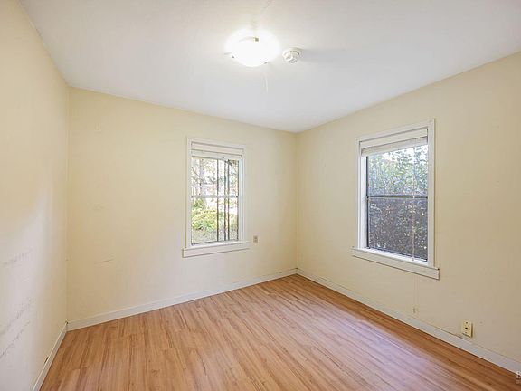 Sebastopol, California, 95472, United States, 2 Bedrooms Bedrooms, ,1 BathroomBathrooms,Residential,Forsale,1934065